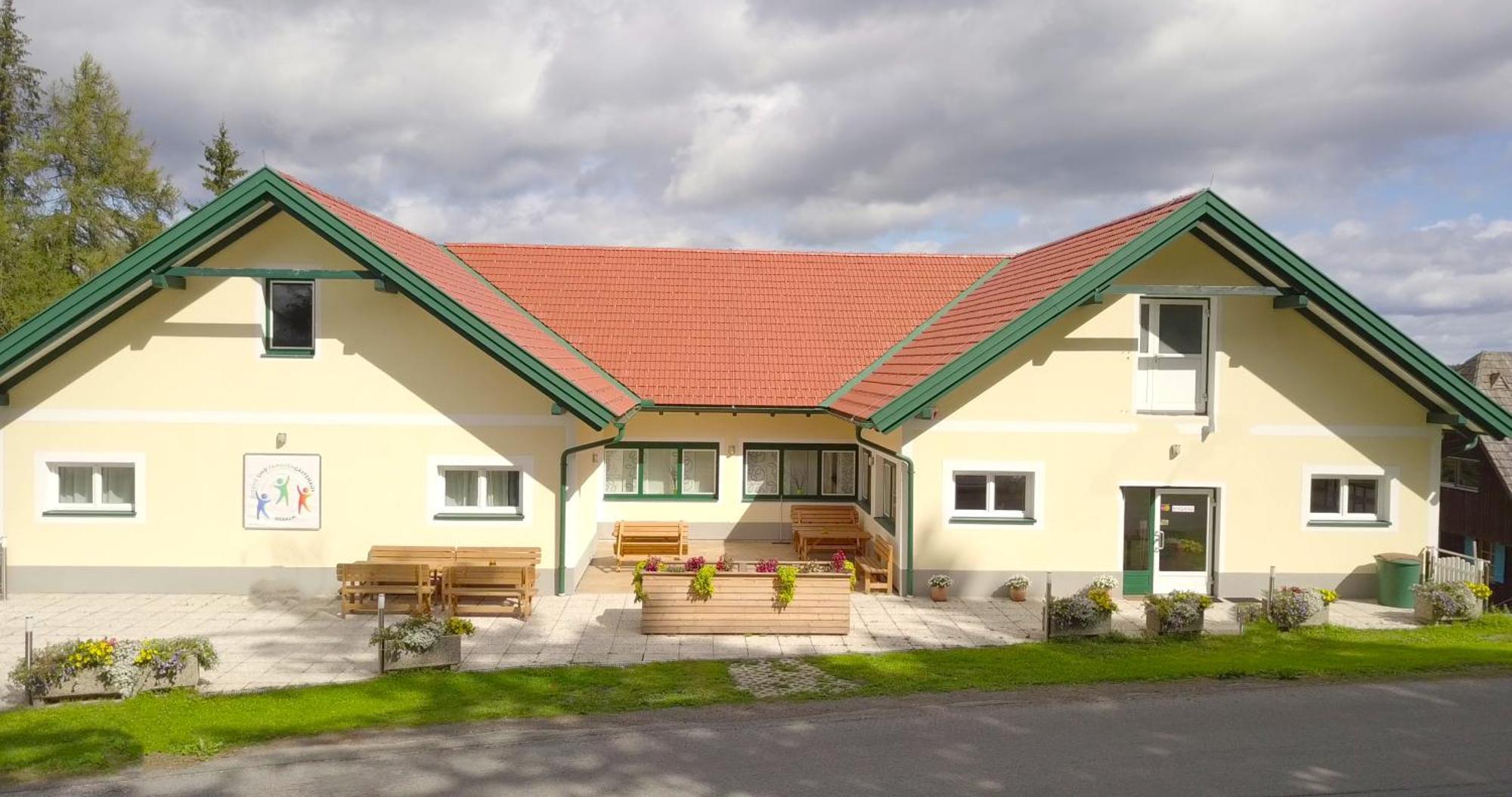 Gaestehaus Hebalm, Family & Friends Auf 900 M2 Wohnflaeche Erleben, Alleinnutzung Moeglich Pack Exterior photo
